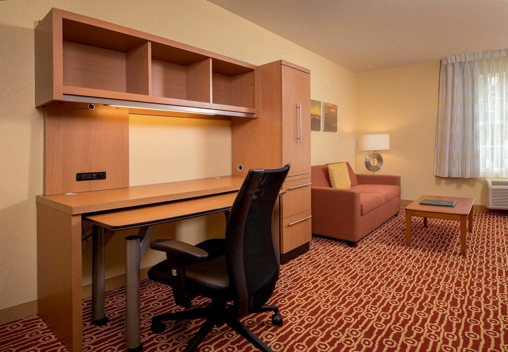 Extended Stay America Suites - Newport News - Yorktown エクステリア 写真